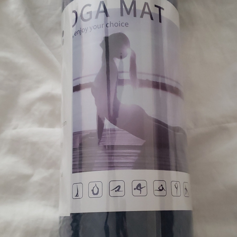 Dark blue, unopened yoga mat - Picture 2 of 4